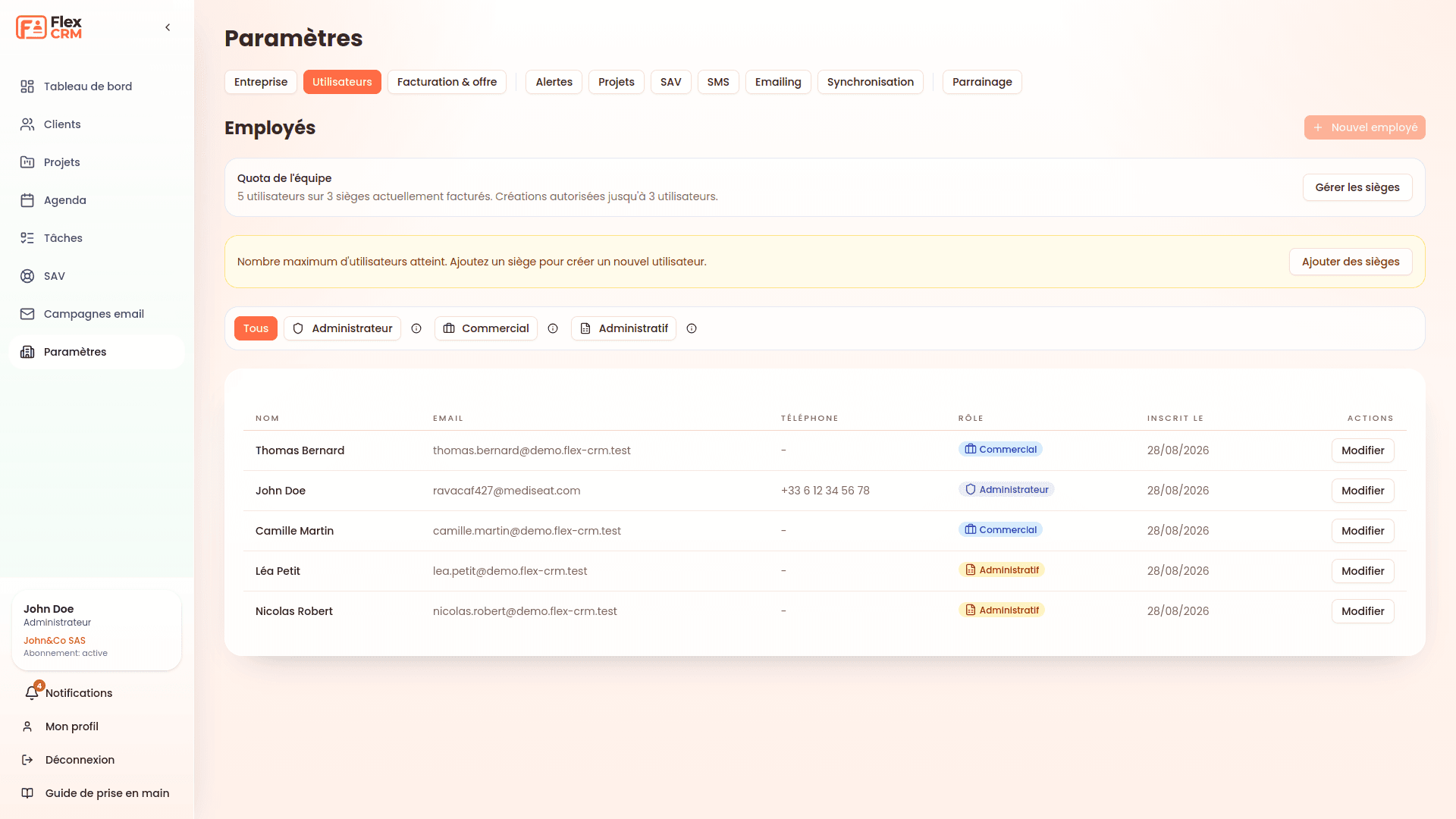 Capture des utilisateurs et collaborateurs dans Flex CRM